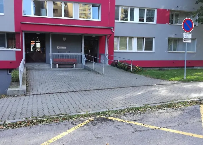 Flat2 For 2 People, Wifi Lägenhet Ostrava